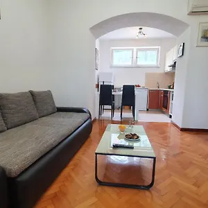 Anamarija Apartmán